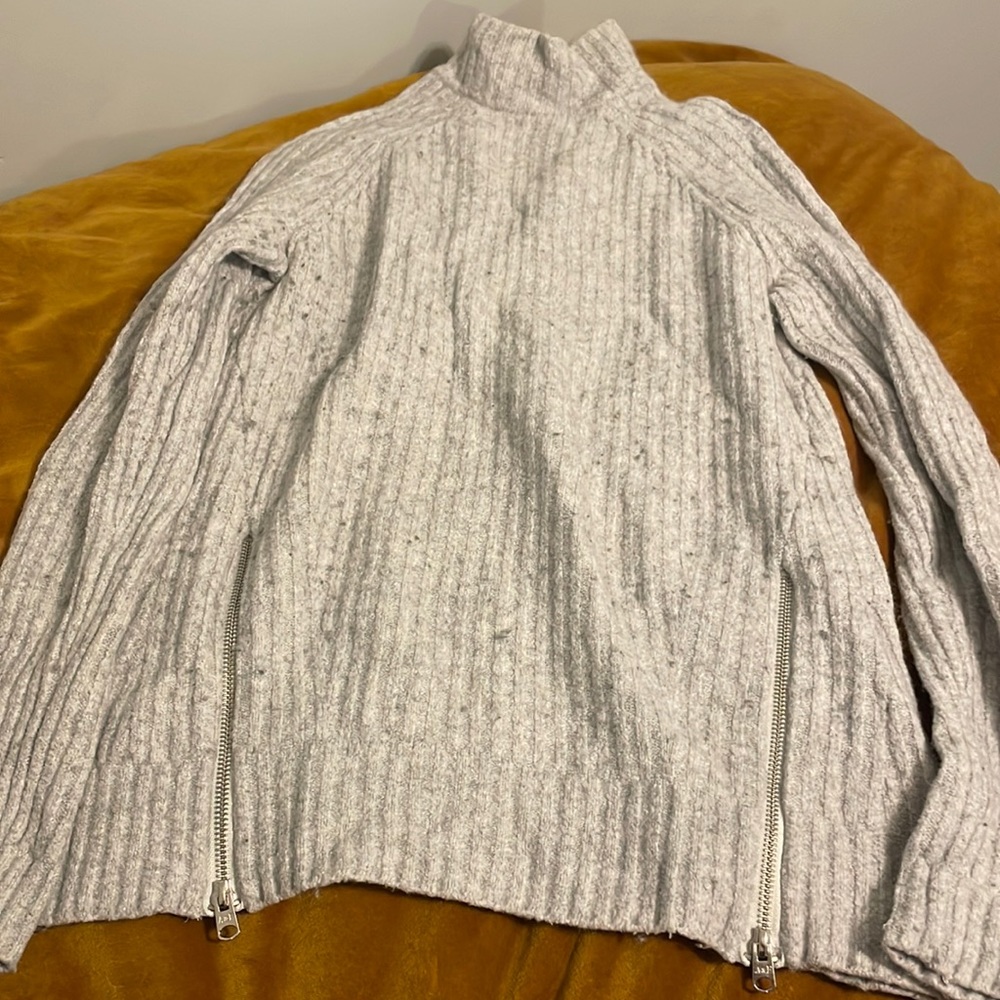 Gray turtleneck
